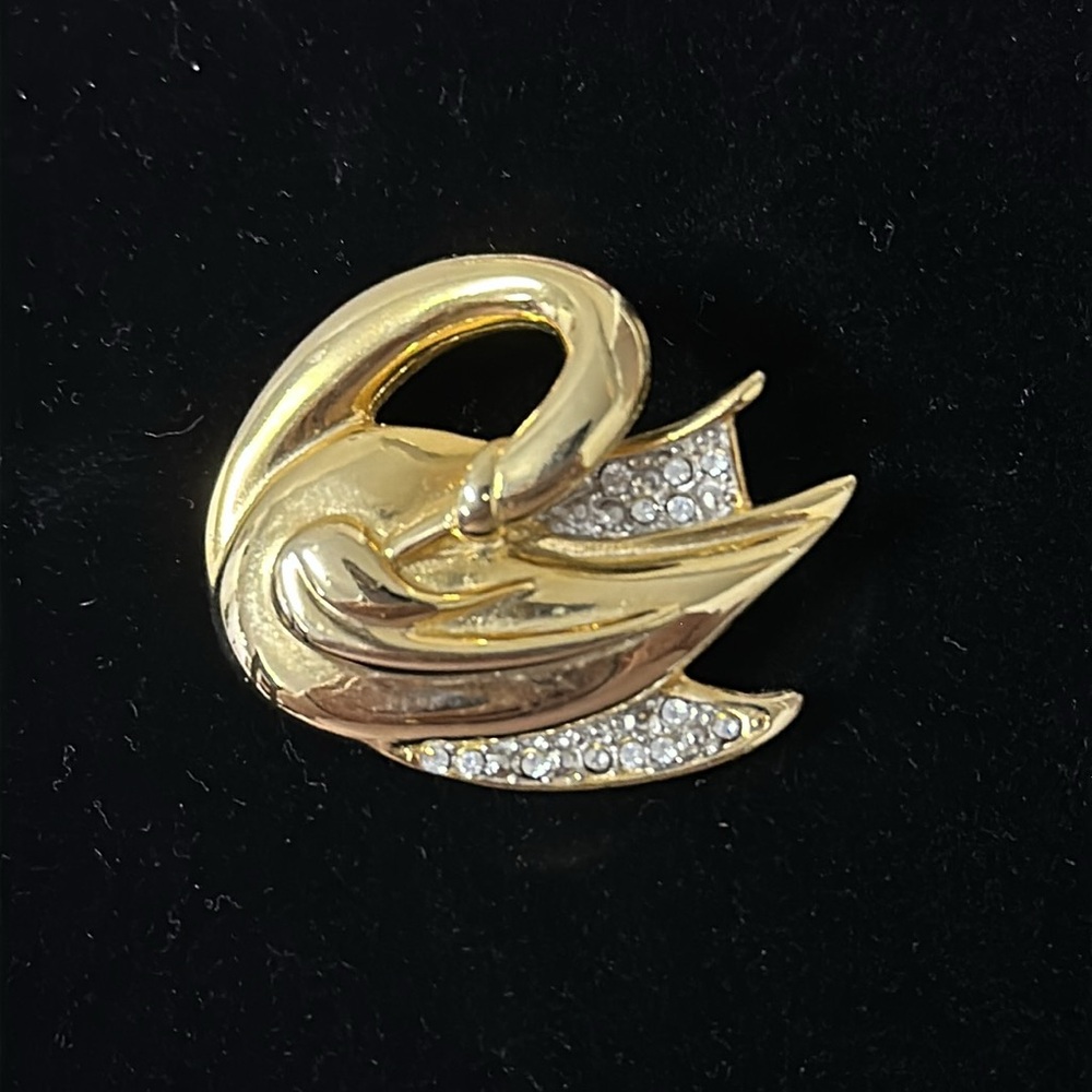Vintage Goldtone Clear Rhinestone Swan Brooch Pin